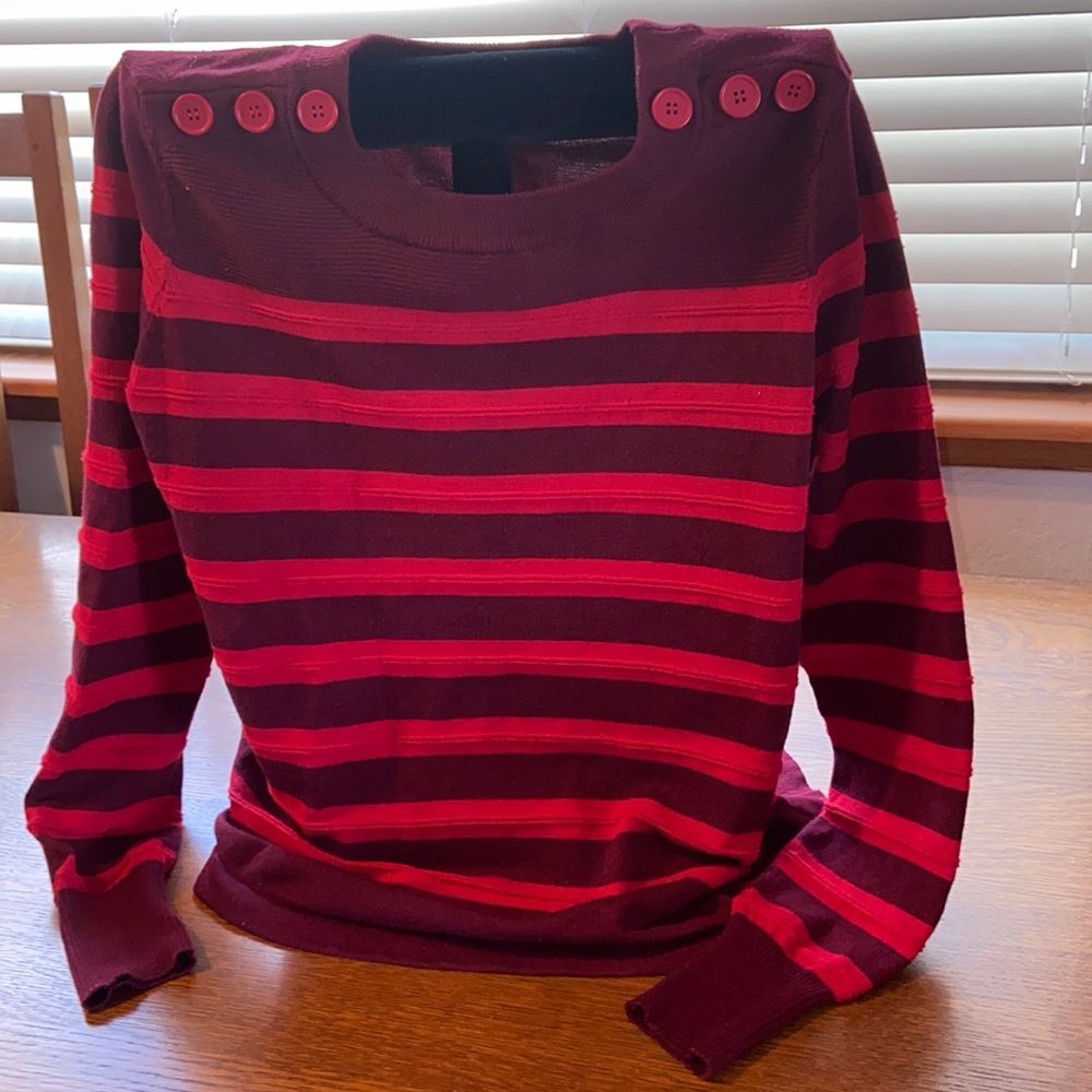 Liz Claiborne size medium sweater